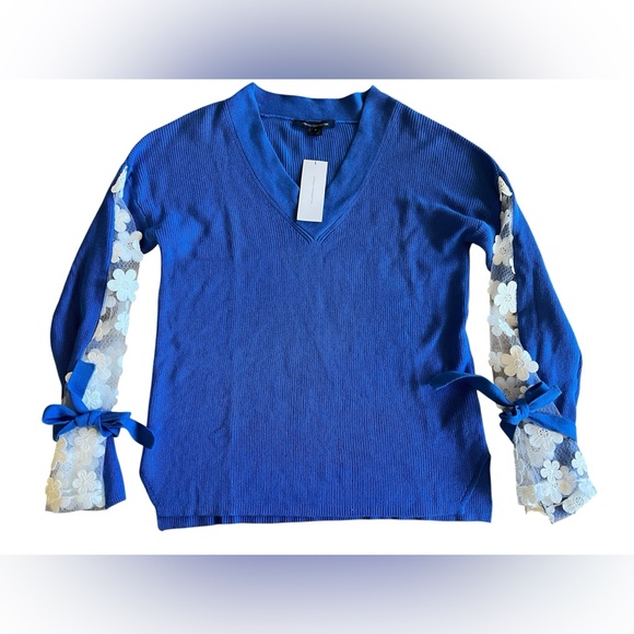 NEW $118 French Connection Caballo Floral Lace Bell-Sleeve Blue S Sweater V Neck - Picture 9 of 12